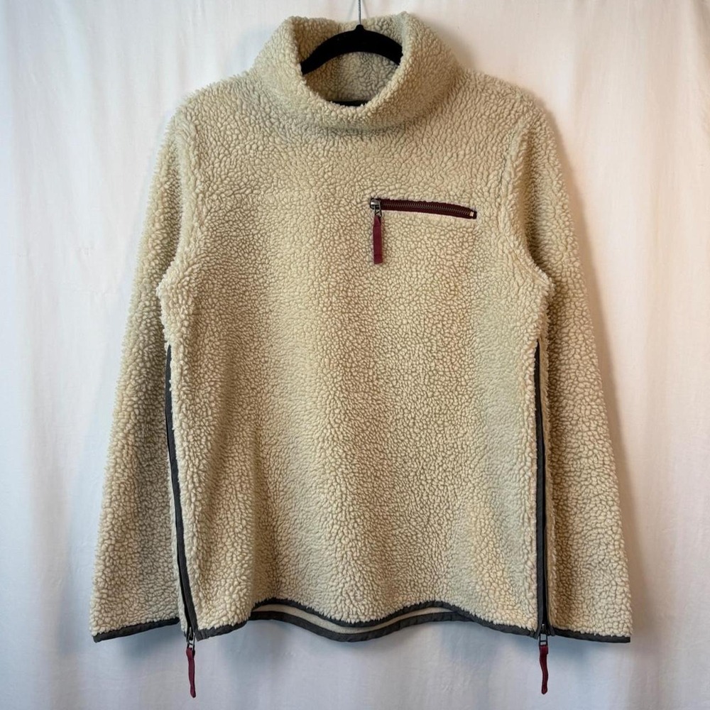 L.L. Bean Signature Cream & tan Sherpa & fleece pullover with side zips size M